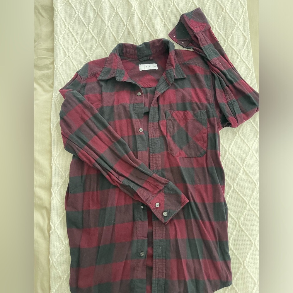 TNA button up shirt - maroon and black - sz small